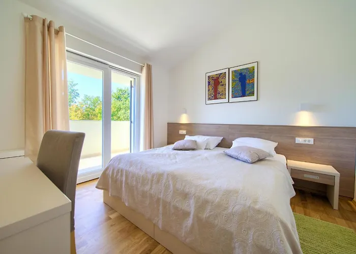 3 Bedroom In Risika *