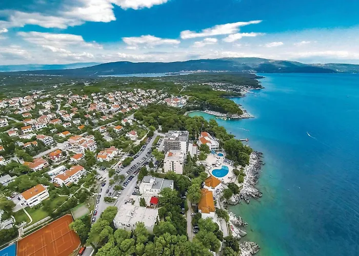Vakantiehuis 3 Bedroom In Risika Vrbnik (Primorje-Gorski Kotar)